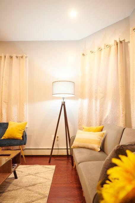 Cozy Apartment 2Nd 10Min Walk Downtown And City View プロビデンス エクステリア 写真